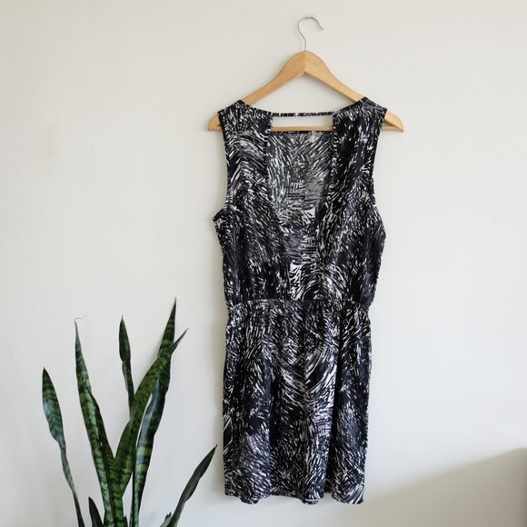 Jacqueline deYong sleeveless open back dress - Picture 8 of 14